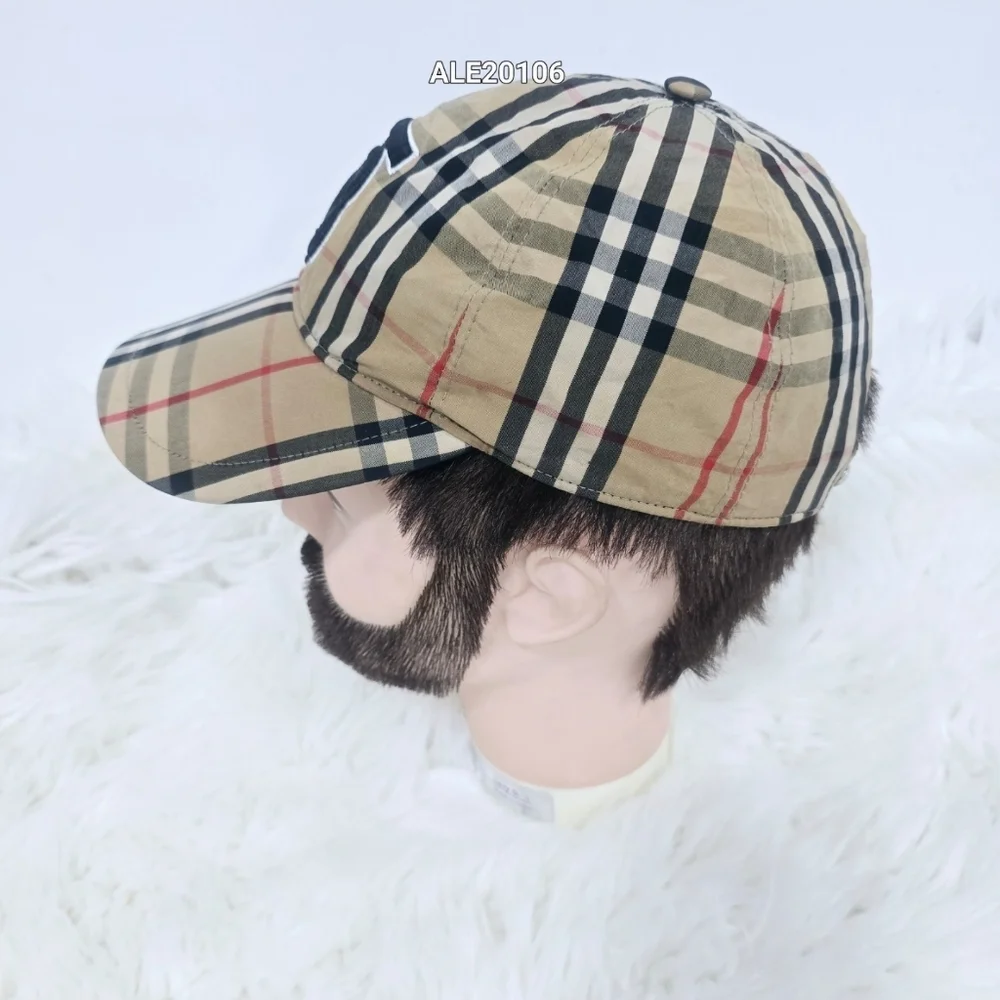 Burberry London Unisex Vintage TB LogoNova Check Baseball cap Size Mediun - Picture 12 of 13